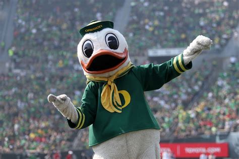 (9) looks to pass as the No. . Oregonlivecom ducks